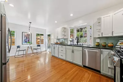 2000 Clemens Rd, Oakland, CA 94602 - Photo 22
