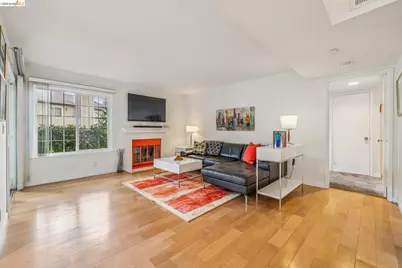 440 Canyon Oaks Dr #D, Oakland, CA 94605 - Photo 1