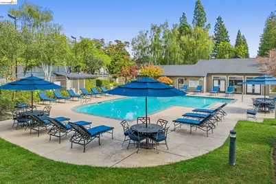 440 Canyon Oaks Dr #D, Oakland, CA 94605 - Photo 20