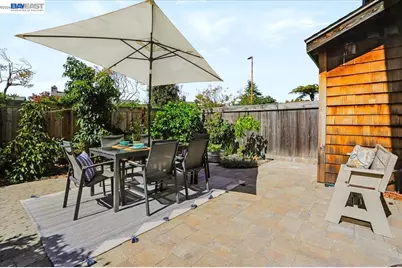 204 Centre Ct, Alameda, CA 94502 - Photo 6