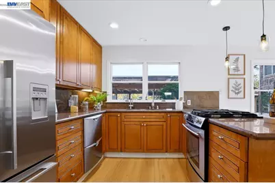204 Centre Ct, Alameda, CA 94502 - Photo 10