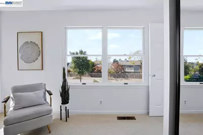 204 Centre Ct, Alameda, CA 94502 - Photo 24