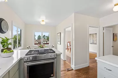 765 Euclid Ave, Berkeley, CA 94708 - Photo 18