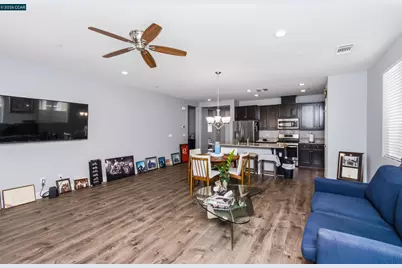 4512 Villa Del Paso Ln, Sacramento, CA 95834 - Photo 32