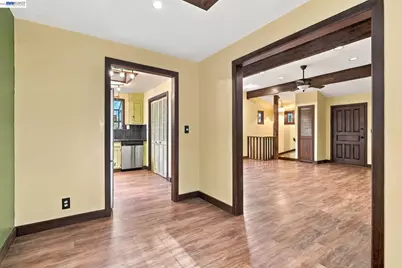 124 Cypress Dr, Fairfax, CA 94930 - Photo 12
