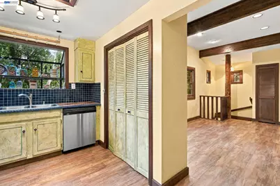 124 Cypress Dr, Fairfax, CA 94930 - Photo 16