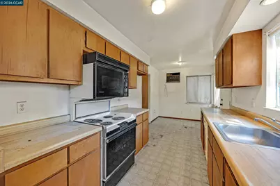 1909 Dennis Dr, Antioch, CA 94509 - Photo 12