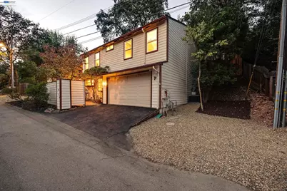 3364 Walnut Ln, Lafayette, CA 94549 - Photo 2