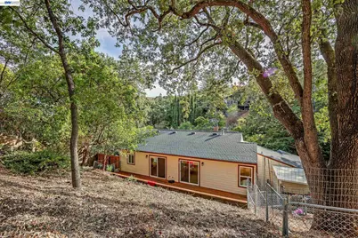 3364 Walnut Ln, Lafayette, CA 94549 - Photo 32
