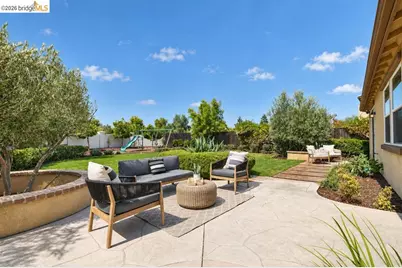5457 Mountain Ridge Way, Antioch, CA 94531 - Photo 32