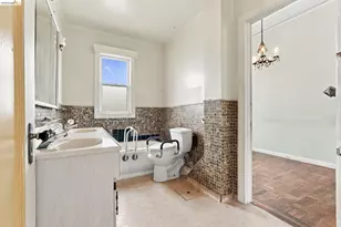 1040 59th St, Oakland, CA 94608 - Photo 34