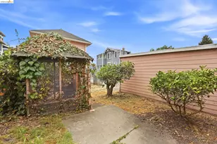 1040 59th St, Oakland, CA 94608 - Photo 42