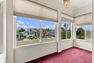 1040 59th St, Oakland, CA 94608 - Photo 14