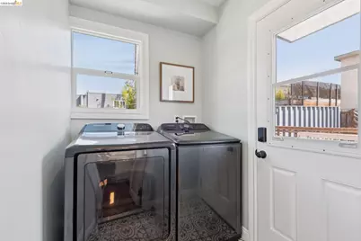 5618 Gaskill St, Oakland, CA 94608 - Photo 24