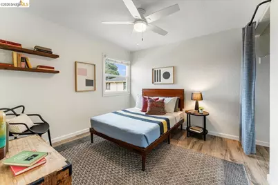 1802 Second #M, Alameda, CA 94501 - Photo 14