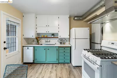 1802 Second #M, Alameda, CA 94501 - Photo 8