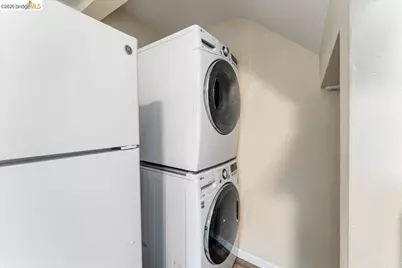 1802 Second #M, Alameda, CA 94501 - Photo 12