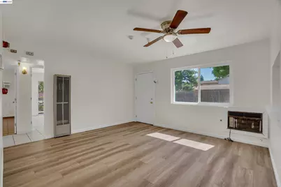 202 Arc Ave, Stockton, CA 95210 - Photo 4