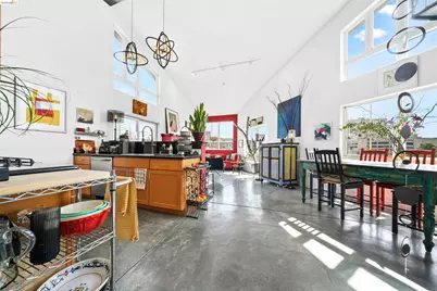 675 8th St #16, Oakland, CA 94607 - Photo 20