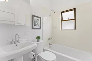 328 Warwick Ave, Oakland, CA 94610 - Photo 16