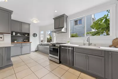 2844 76th Ave, Oakland, CA 94605 - Photo 4