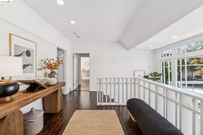 2710 Claremont Blvd., Berkeley, CA 94705 - Photo 28