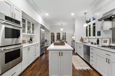 2710 Claremont Blvd., Berkeley, CA 94705 - Photo 64