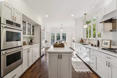 2710 Claremont Blvd., Berkeley, CA 94705 - Photo 18