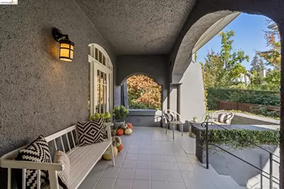 2710 Claremont Blvd., Berkeley, CA 94705 - Photo 6