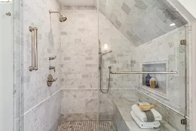 2710 Claremont Blvd., Berkeley, CA 94705 - Photo 36
