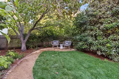 2710 Claremont Blvd., Berkeley, CA 94705 - Photo 4