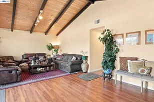 22 John Glenn Cir, Daly City, CA 94015 - Photo 12