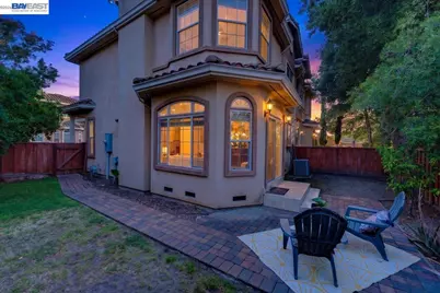 725 W Hacienda Ave, Campbell, CA 95008 - Photo 50