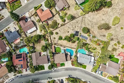 2636 Tamalpais Drive, Pinole, CA 94564 - Photo 80