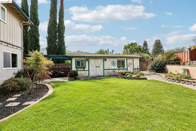 2636 Tamalpais Drive, Pinole, CA 94564 - Photo 64