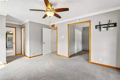 2636 Tamalpais Drive, Pinole, CA 94564 - Photo 50