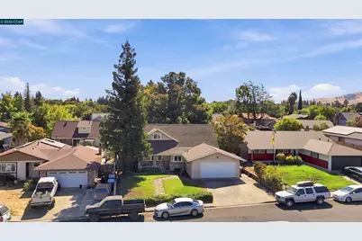 160 Stanton Ave, Vacaville, CA 95687 - Photo 1