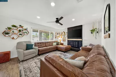 160 Stanton Ave, Vacaville, CA 95687 - Photo 28