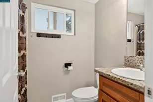 160 Stanton Ave, Vacaville, CA 95687 - Photo 56