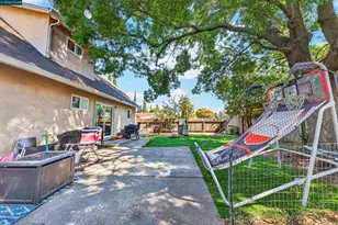 160 Stanton Ave, Vacaville, CA 95687 - Photo 68