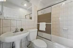 1826 Moraga St, San Francisco, CA 94122 - Photo 16