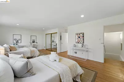 1826 Moraga St, San Francisco, CA 94122 - Photo 14