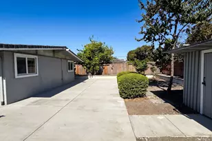 27732 Dolphin Ln, Hayward, CA 94545 - Photo 12
