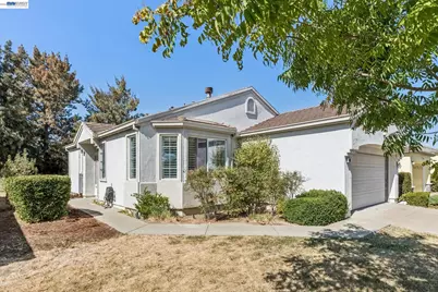 401 Edgewood Dr, Rio Vista, CA 94571 - Photo 2