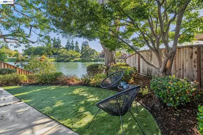 106 Purcell Dr, Alameda, CA 94502 - Photo 20