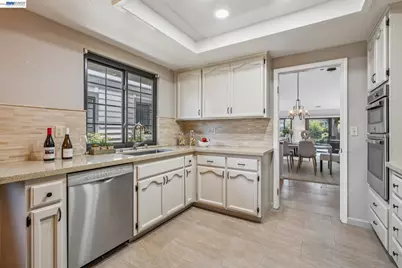 106 Purcell Dr, Alameda, CA 94502 - Photo 14