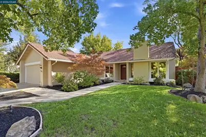 5685 White Mountain Ct, Martinez, CA 94553 - Photo 2