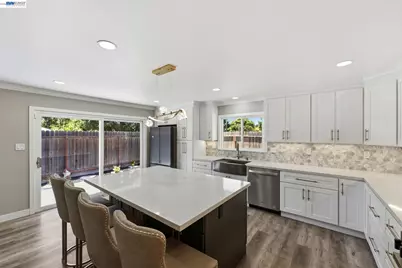 6311 Belmont Pl, Stockton, CA 95207 - Photo 18