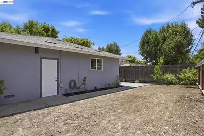 6311 Belmont Pl, Stockton, CA 95207 - Photo 42