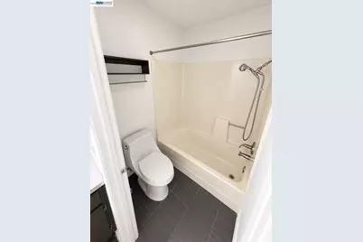 29621 Red Oak Ct #3, Hayward, CA 94544 - Photo 8